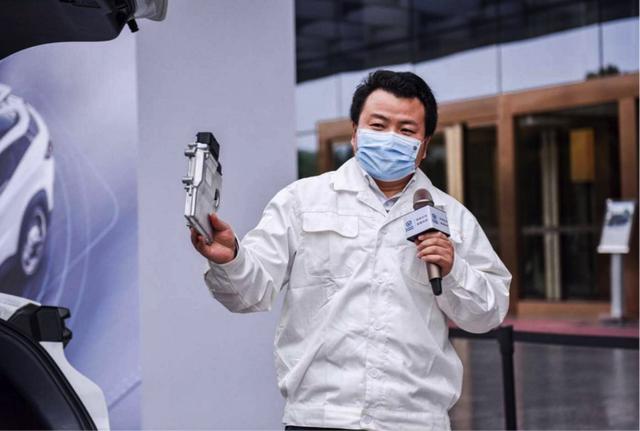 拒絕概念車PPT自動駕駛,長安量產車上路試驗,總裁親自直播